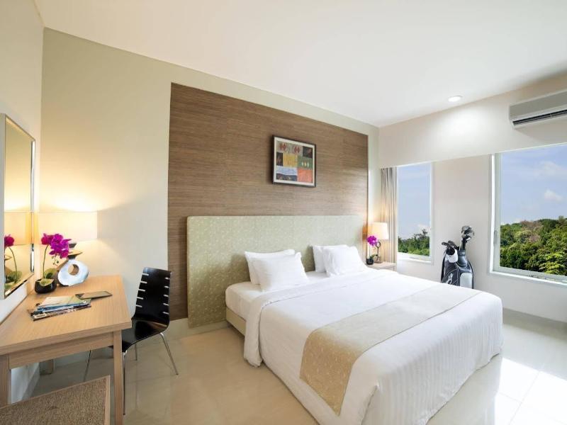 Ria Bintan Golf Lodge Lagoi Esterno foto